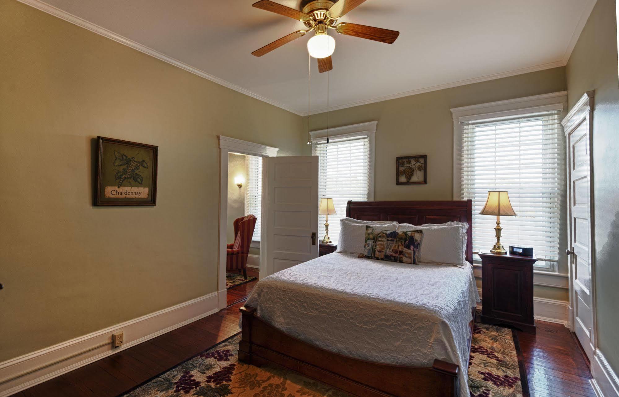 Steeles Tavern Manor Bed & Breakfast Raphine Eksteriør bilde